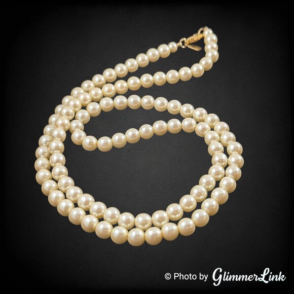 1928 White Faux Pearl Classic Single Strand Beaded Necklace - Picture 1 of 10